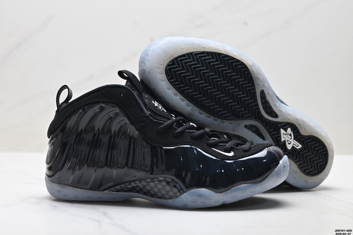 Nike Air Foamposite H. Hardaway Black Sneakers