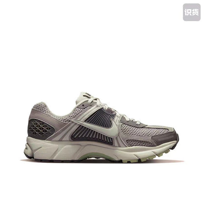 Nike Vomero 5 Sneakers in Green, Gray and Black