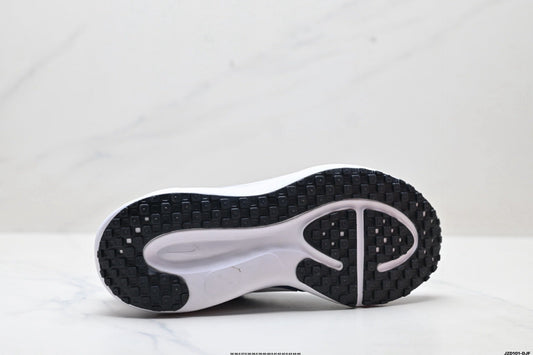Nike Revolution 8 Running Shoes in Blue and White