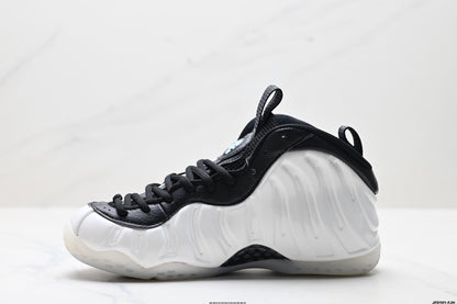 Nike Air Foamposite One Penny White and Black Sneakers