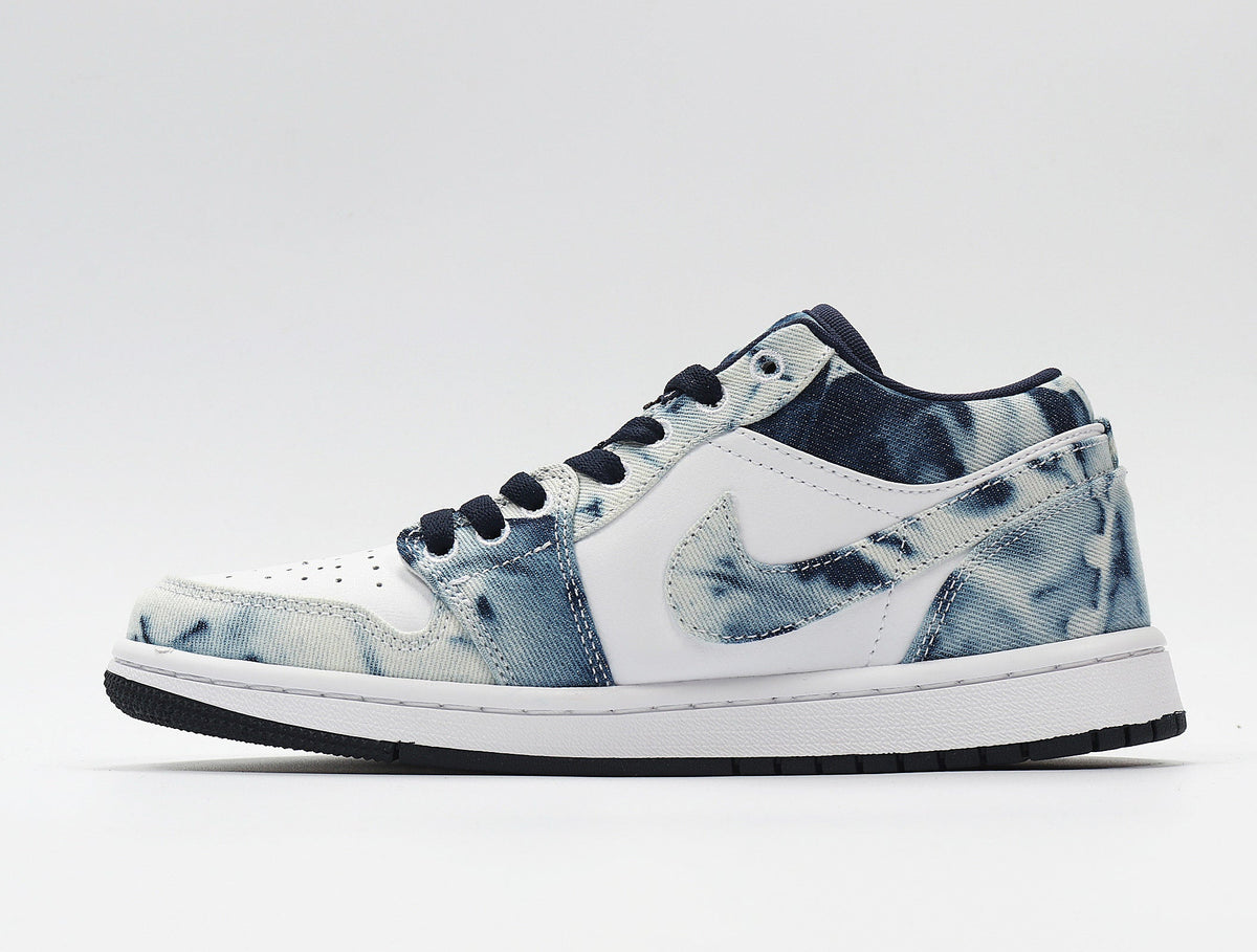 Nike Dunk Low Washed Denim Sneakers Blue CZ8455-100