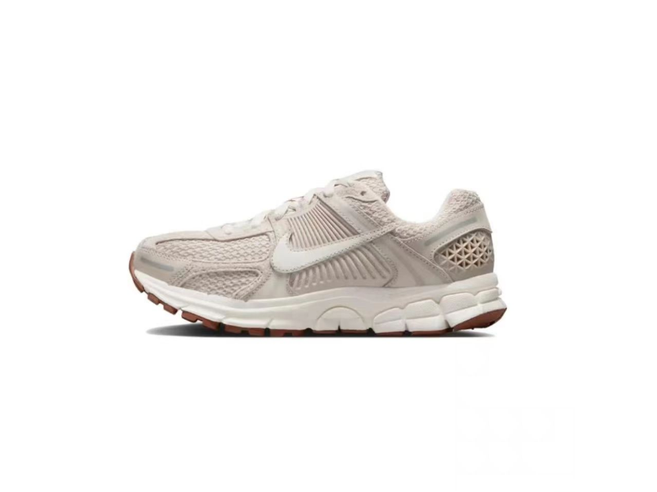 Nike Air Zoom Vomero 5 Running Shoes in Light Grey