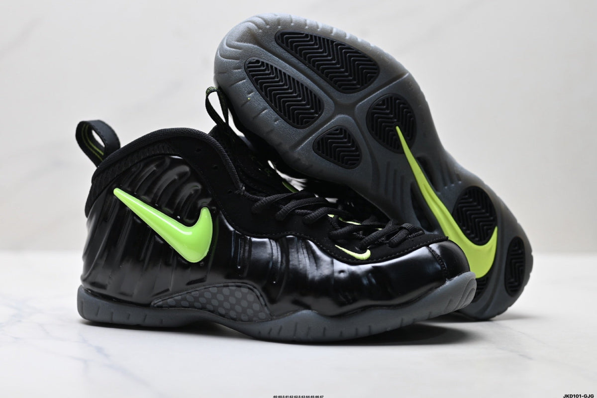 Nike Air Foamposite One Penny Hardaway Black Volt Sneakers