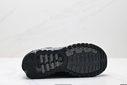 Nike Air Max Plus Black Silver Sneakers