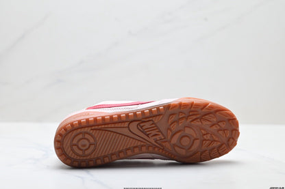 Nike Terra Manta Sneakers in Light Pink and Red