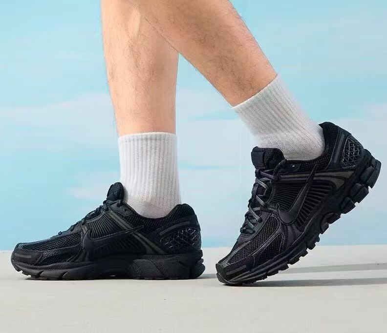 Nike Air Max 270 Black Sneakers