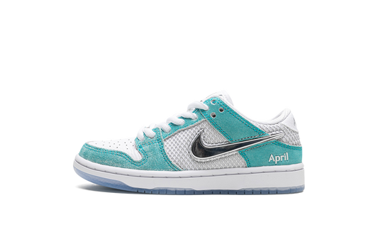 SB Dunk Low Pro QS PS "April Skateboards" FZ6106 300