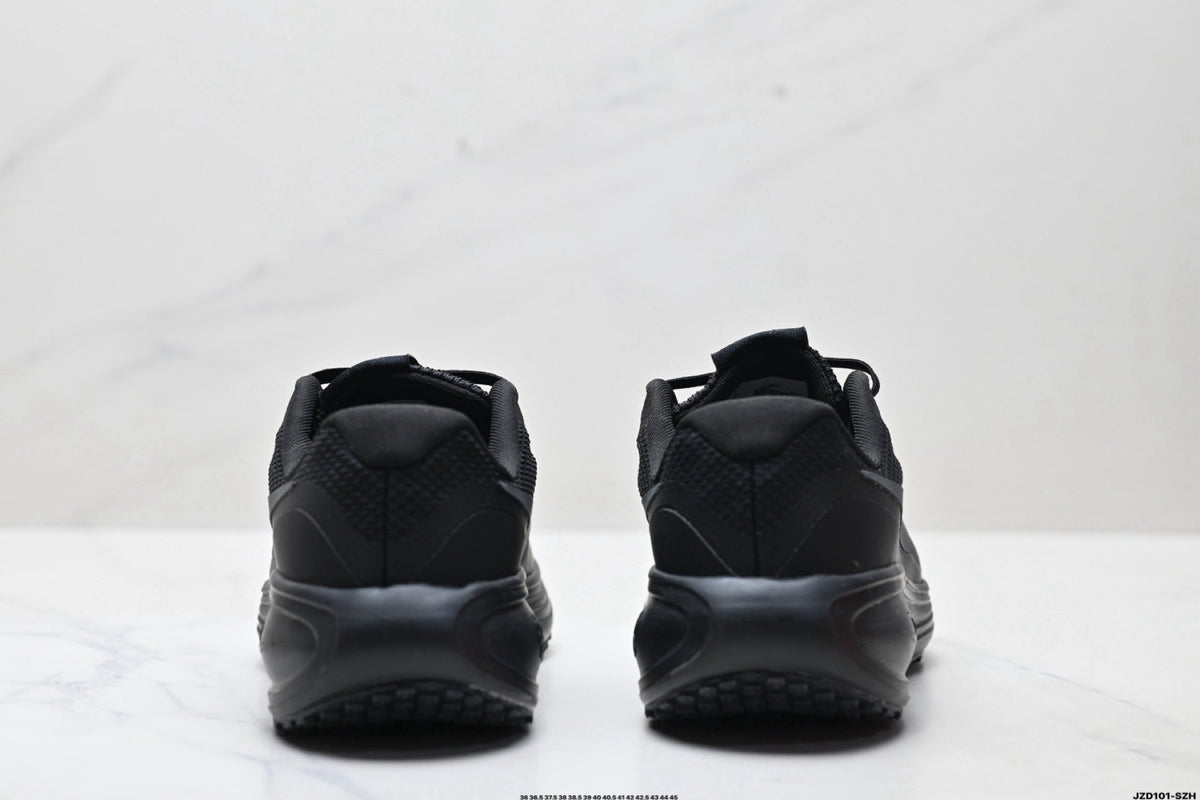 Nike Revolution 8 Black Running Shoes