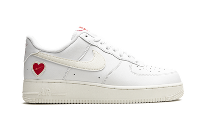 Air Force 1 Low "Valentines Day 2021" DD7117 100