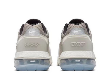 Nike Air Max 270 Grey and Black Sneakers