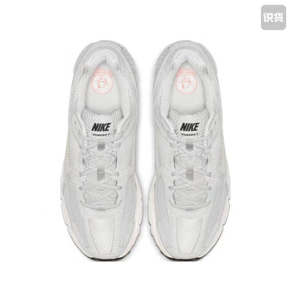 Nike Zoom Vomero 5 Grey and White Sneakers