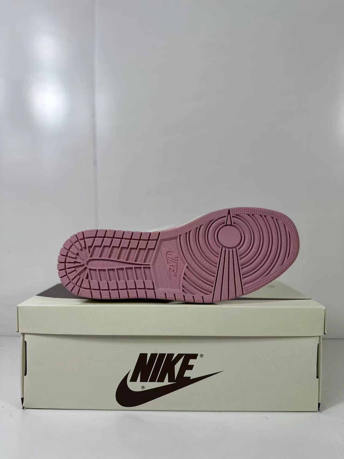 Nike Air Jordan 1 Low Travis Scott White Pink DM7866-600