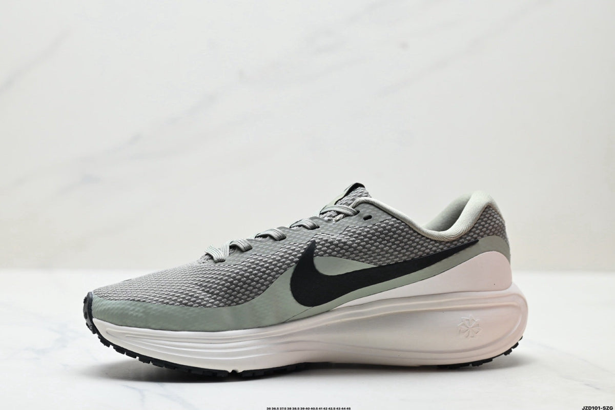 Nike Revolution 8 Running Shoes in Gray