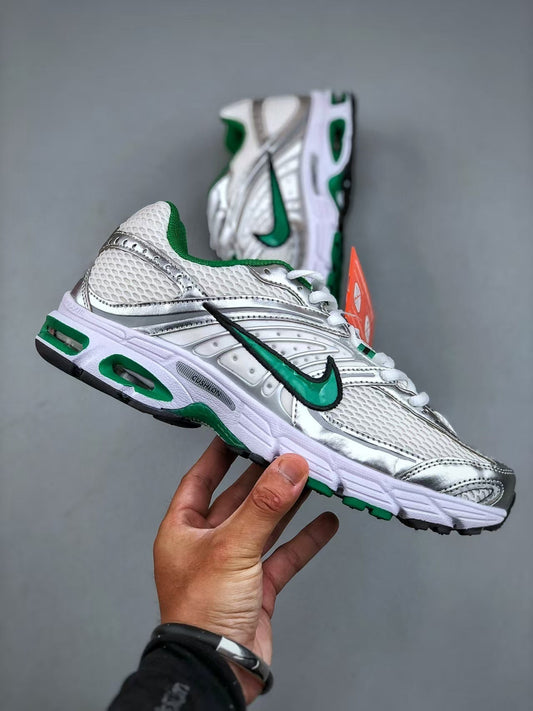 Nike Air Max Moto 2K Low-Top Running Shoes, White Green