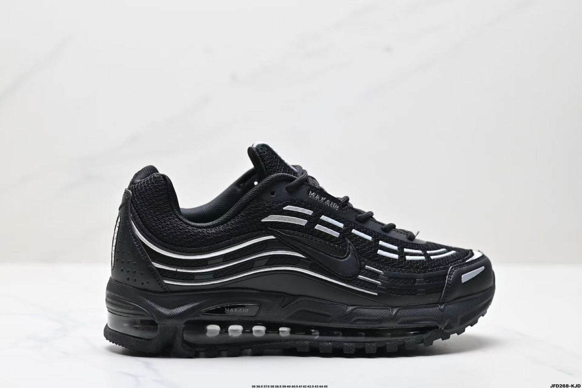 Nike Air Max Plus Black Silver Sneakers