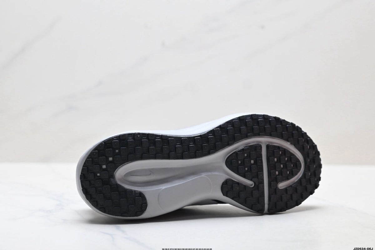 Nike Revolution 8 Black Running Shoes