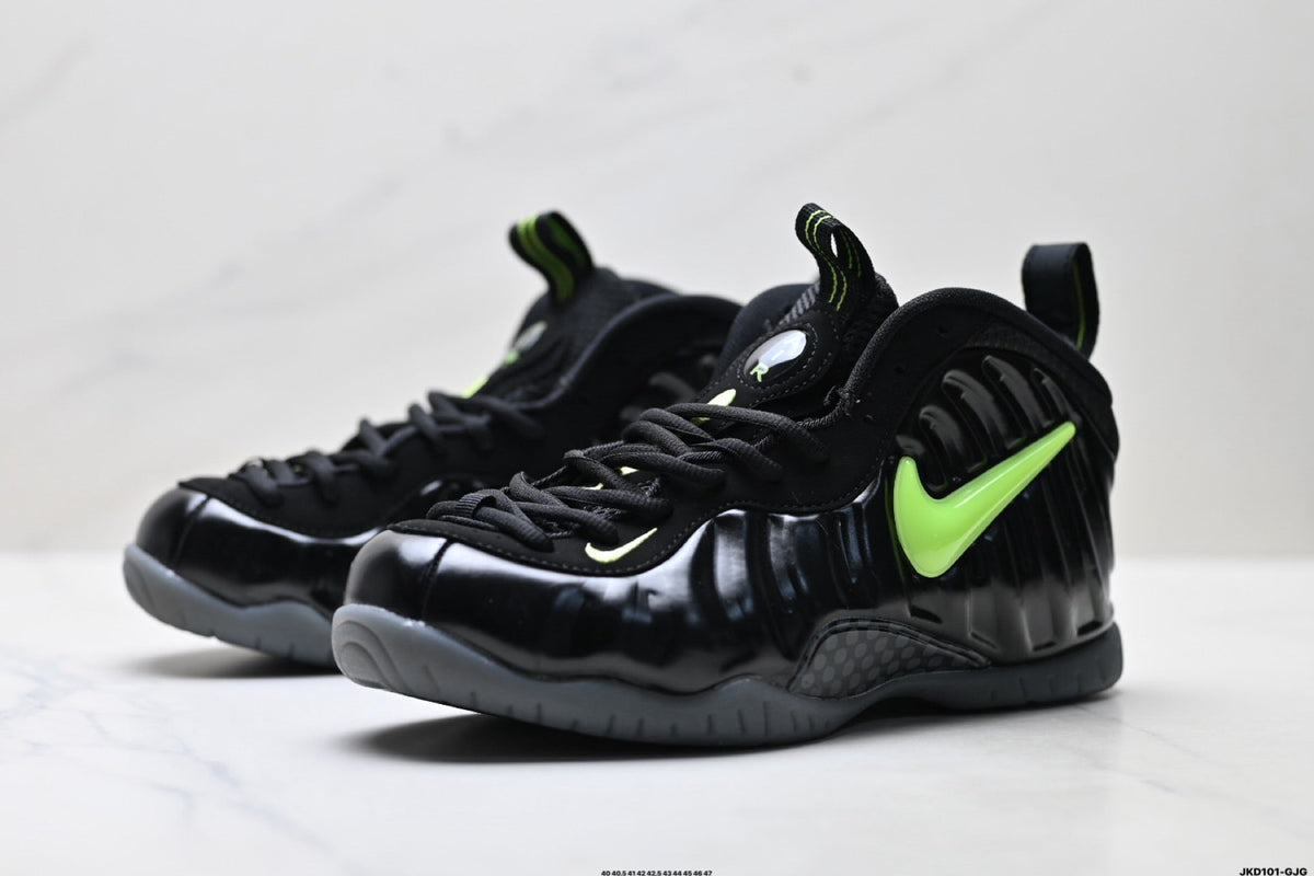 Nike Air Foamposite One Penny Hardaway Black Volt Sneakers