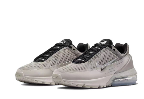 Nike Air Max 270 Grey and Black Sneakers