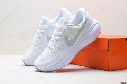 Nike Revolution 8 White and Light Purple Running Shoes