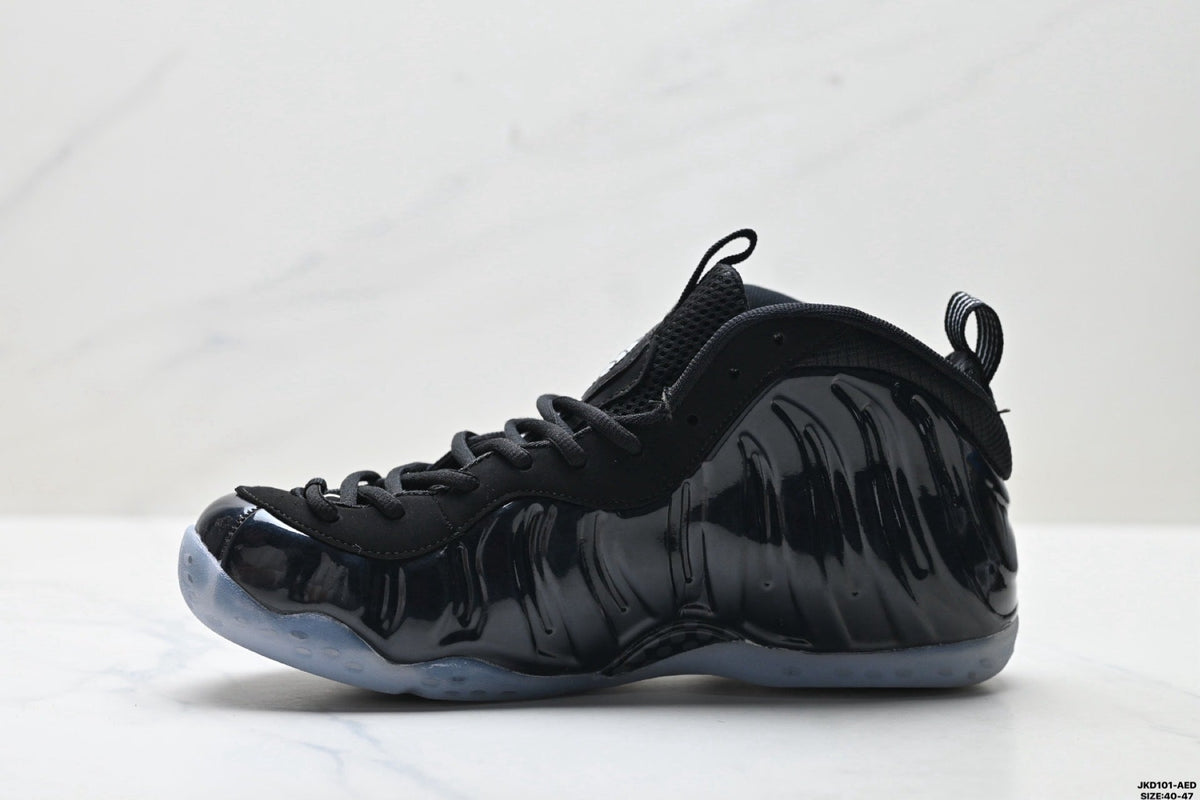 Nike Air Foamposite H. Hardaway Black Sneakers