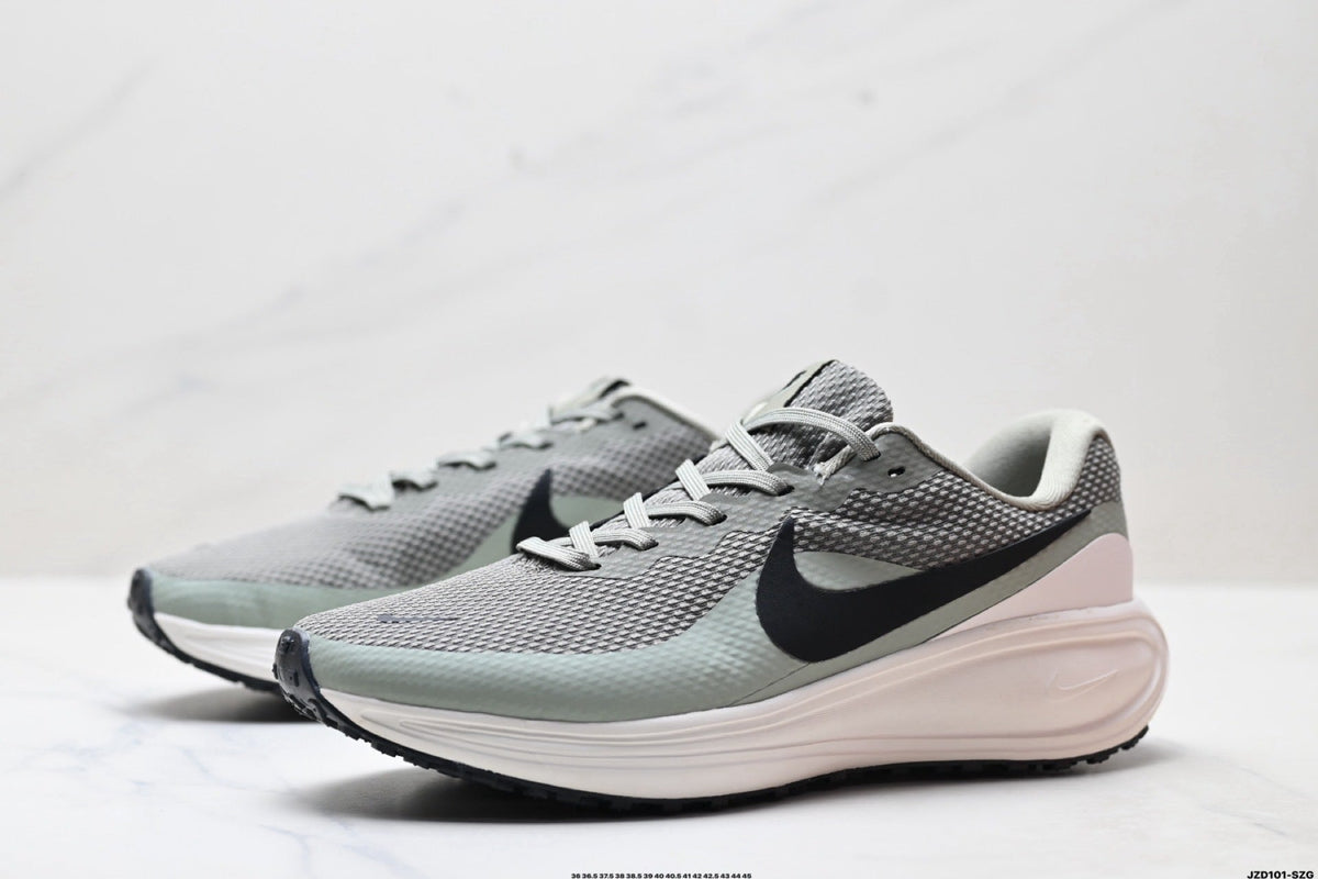 Nike Revolution 8 Running Shoes in Gray