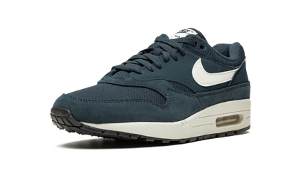 Air Max 1 "Armory Navy" AH8145 401