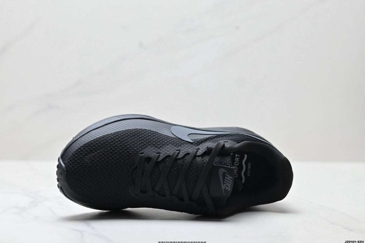 Nike Revolution 8 Black Running Shoes