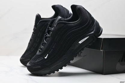 Nike Air Max Plus x Comme des Garçons Black Sneakers