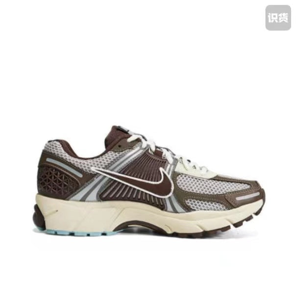 Nike Air Max 95 Sneaker, Brown and Cream