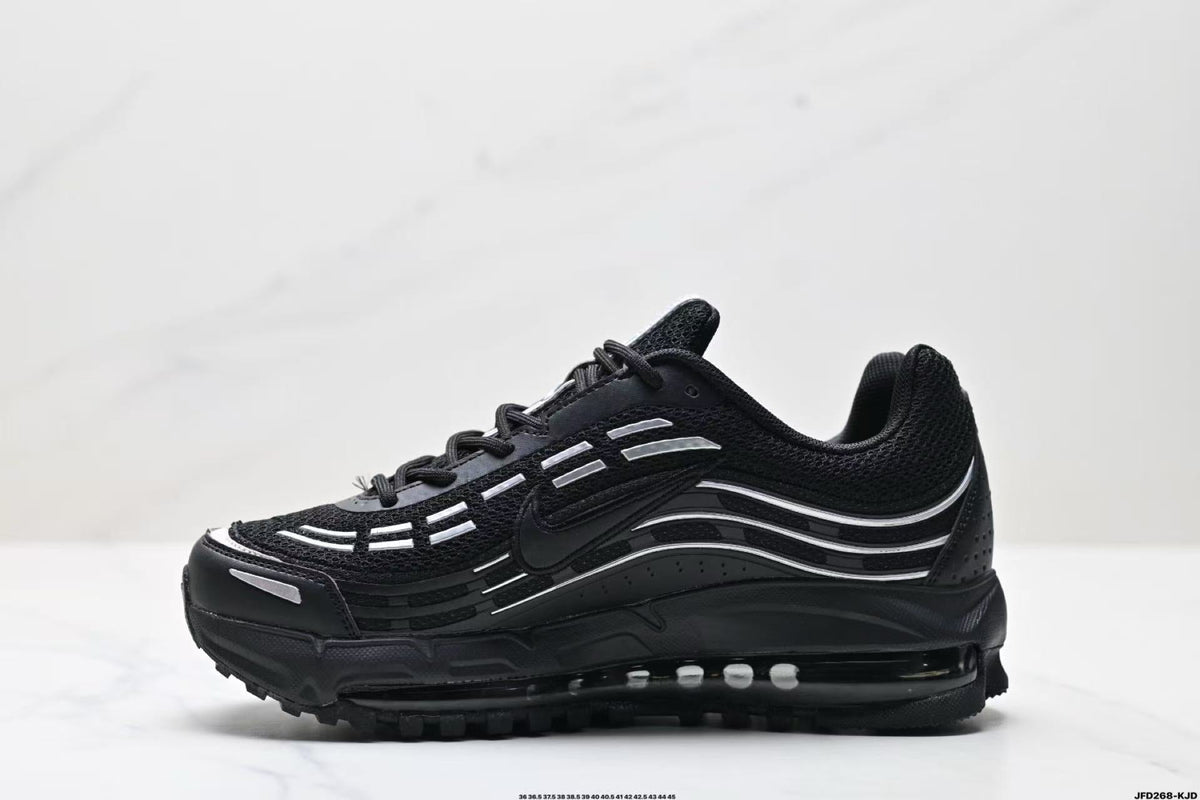 Nike Air Max Plus Black Silver Sneakers