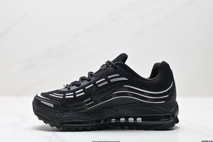 Nike Air Max Plus Black Silver Sneakers