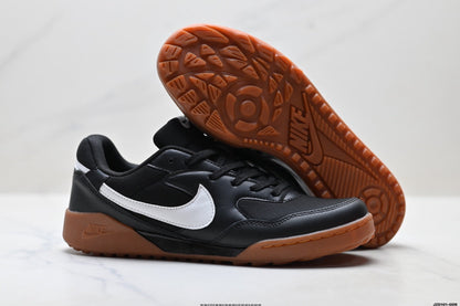 Nike Terra Manta Black and White Sneakers