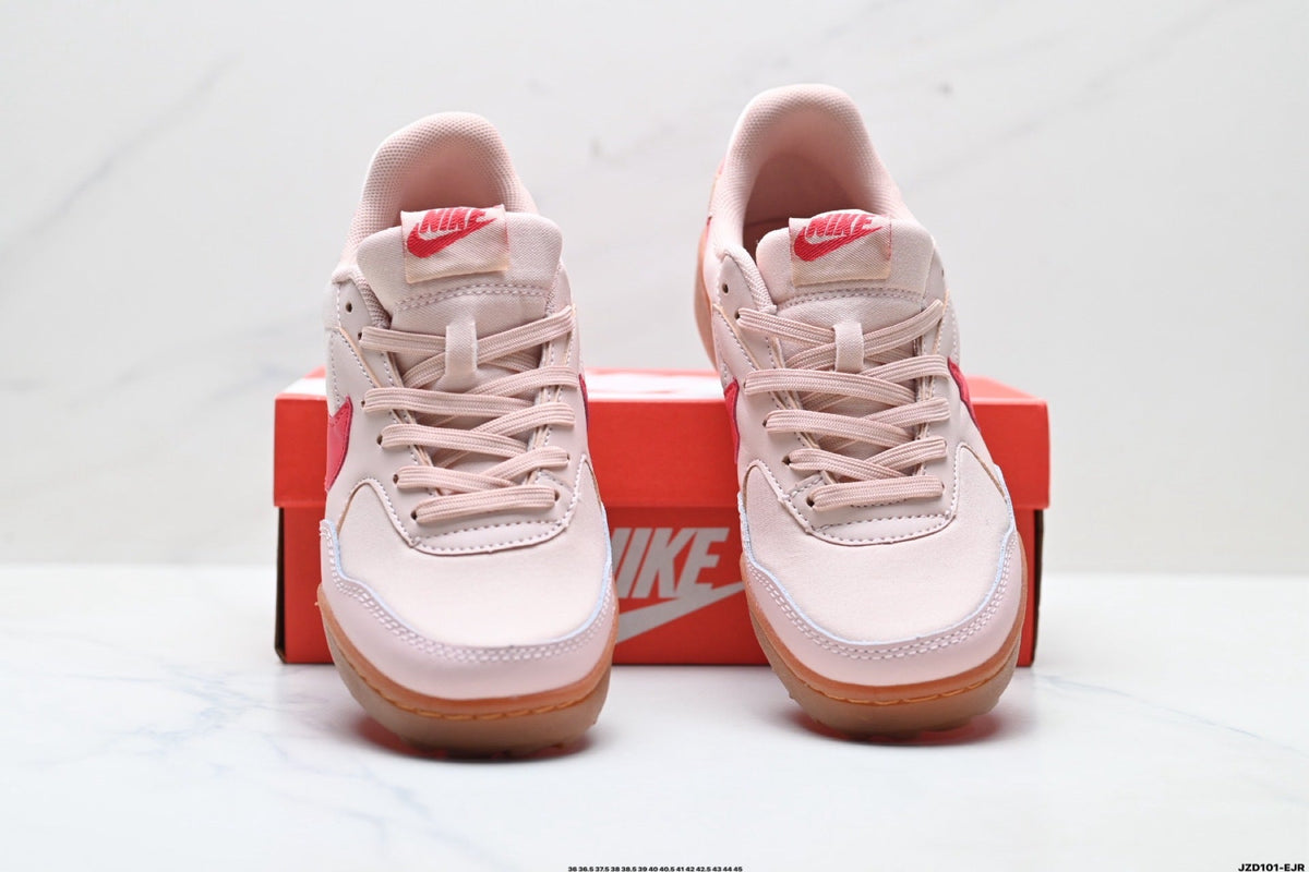 Nike Terra Manta Sneakers in Light Pink and Red