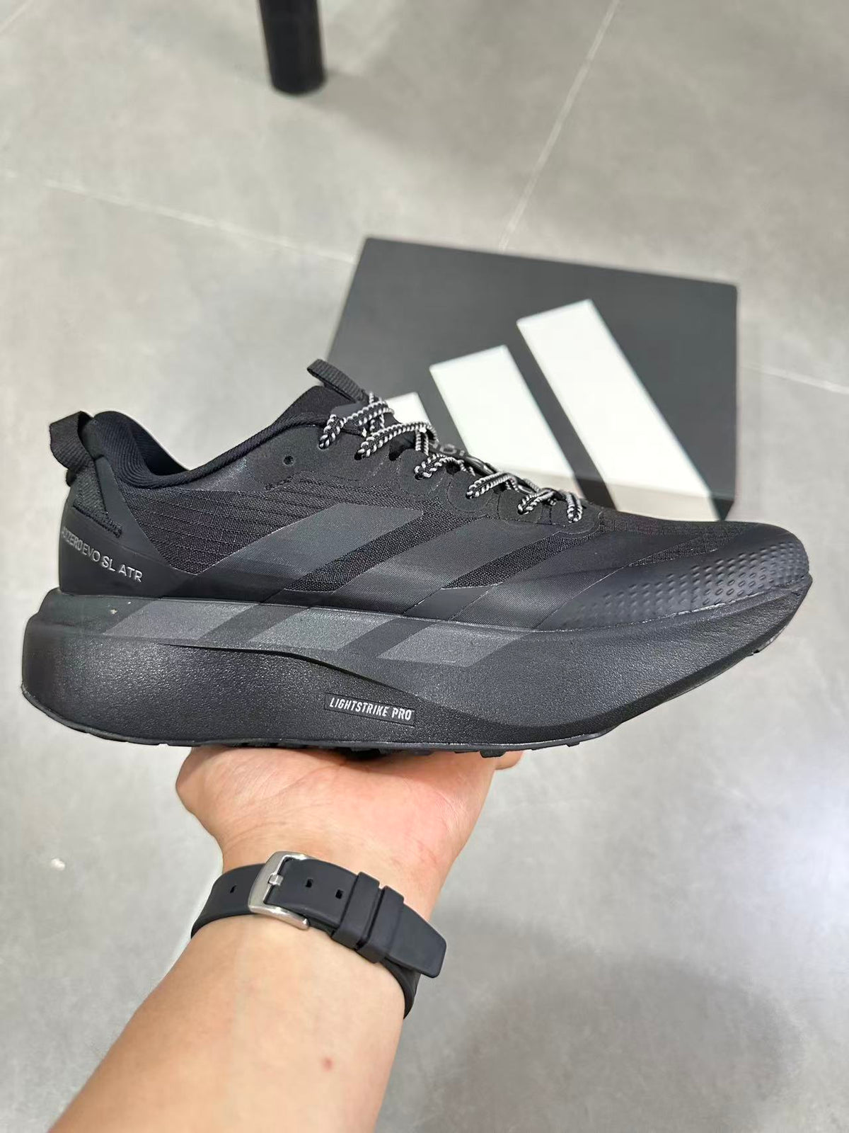 Nike ACG Mountain Fly 2 Low Black Trail Sneakers KK2685
