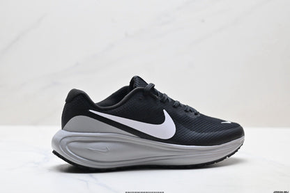 Nike Revolution 8 Black Running Shoes