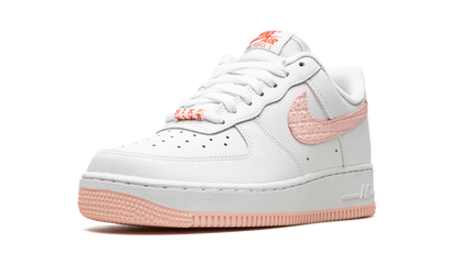 AIR FORCE 1 LO MNS WMNS "Valentine's Day 2022" DQ9320 100