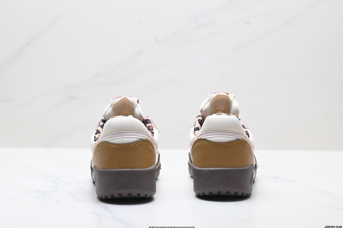 Nike Terra Manta Sneakers White Brown Black Red