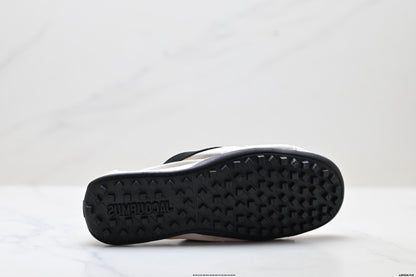 Jacquemus x Nike Jacumoon Low-Top Sneakers, White and Black