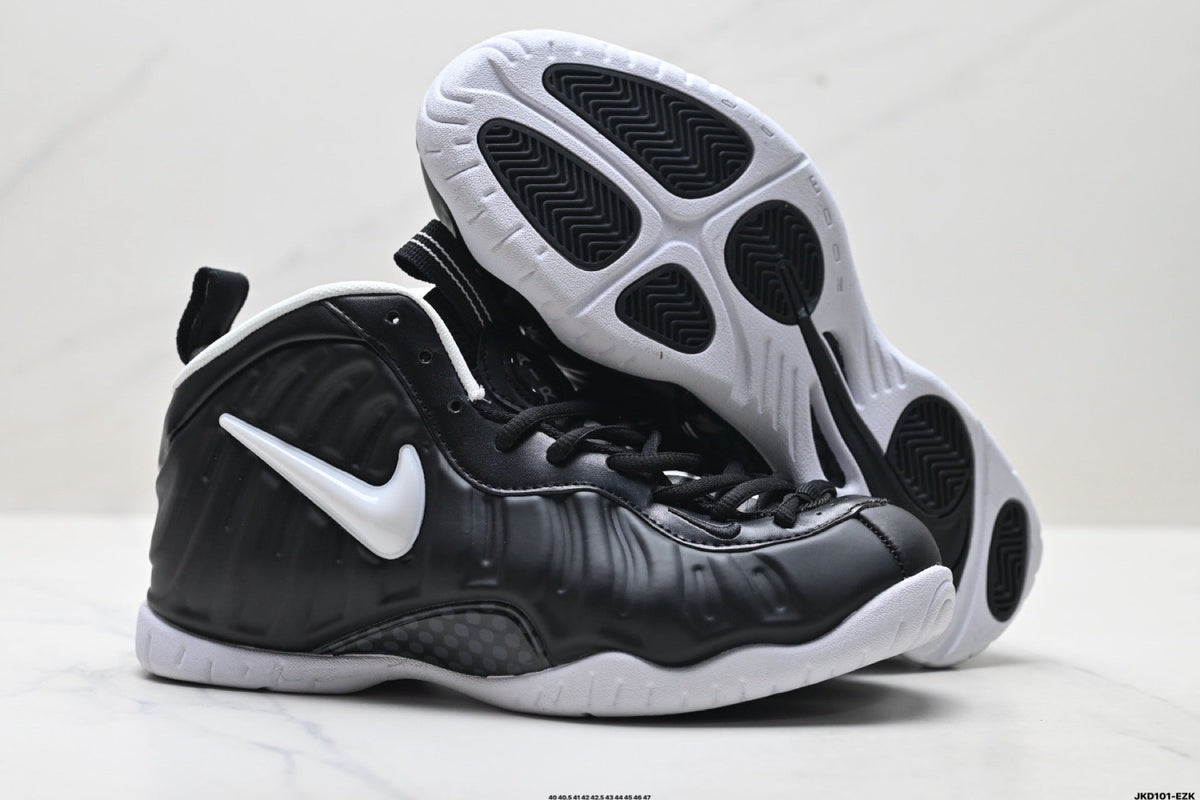 Nike Air Foamposite One Penny Hardaway Black White Sneakers