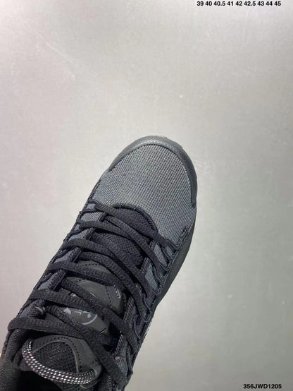 Nike Air Max Pulse Sneakers in Black and Gray
