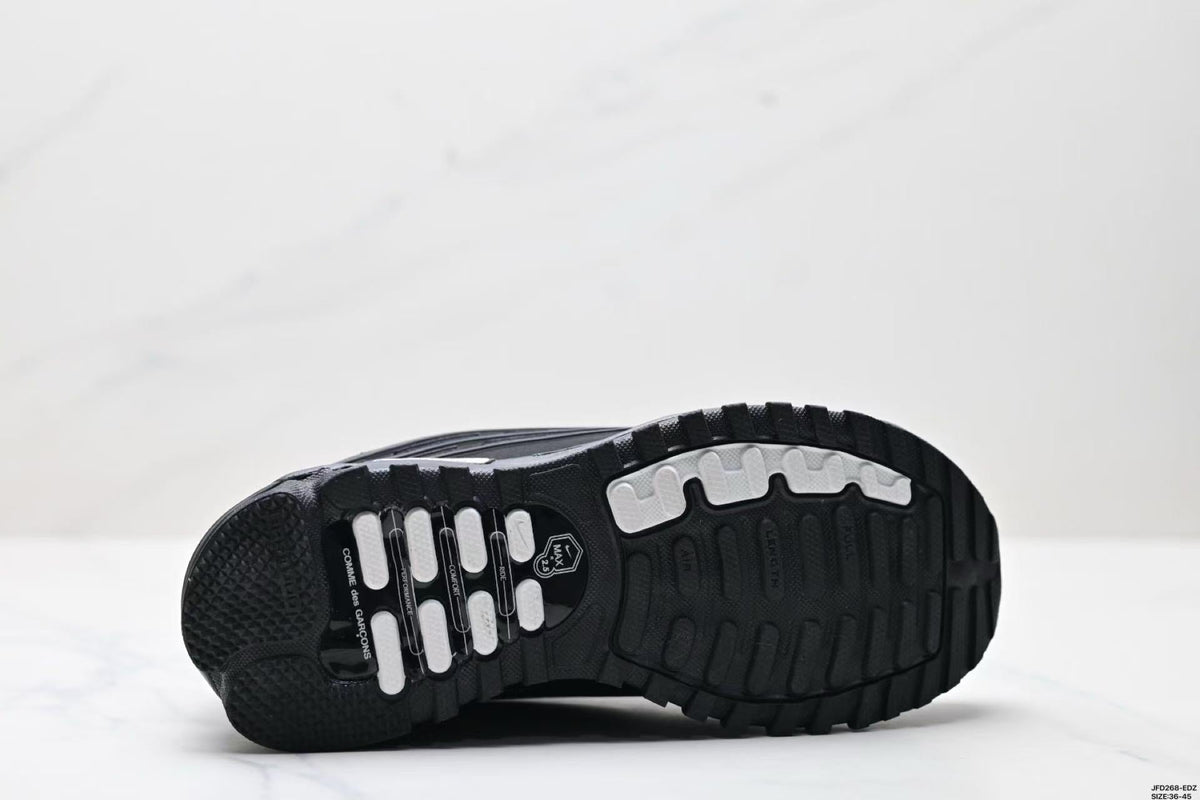 Nike Air Max Plus x Comme des Garçons Black Sneakers