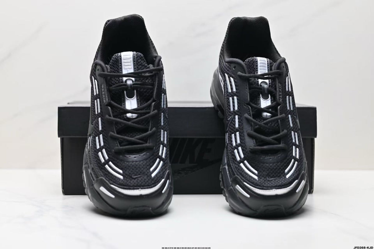 Nike Air Max Plus Black Silver Sneakers