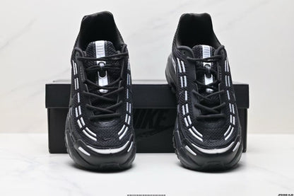 Nike Air Max Plus Black Silver Sneakers