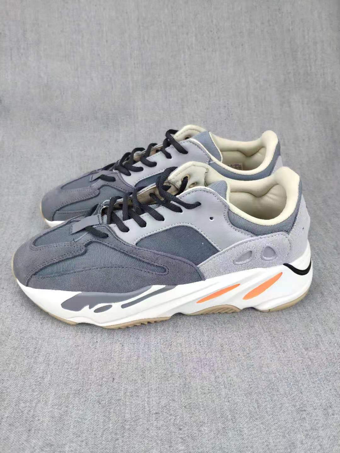 Nike Air Max 720 Sneakers Gray, White and Orange