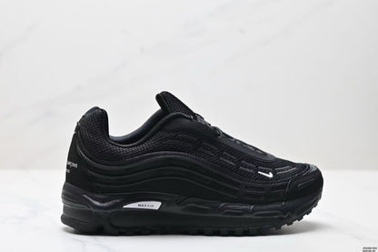 Nike Air Max Plus x Comme des Garçons Black Sneakers