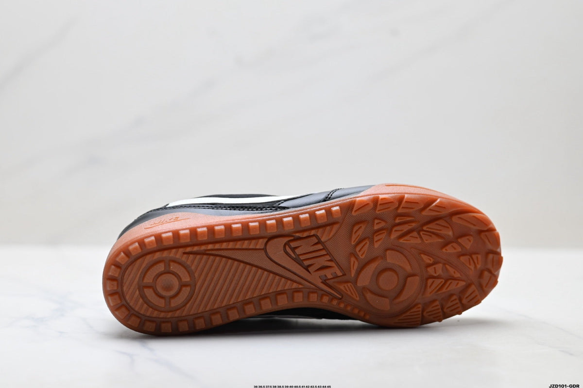 Nike Terra Manta Black and White Sneakers