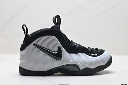 Nike Air Foamposite One Penny Hardaway Black White Sneaker