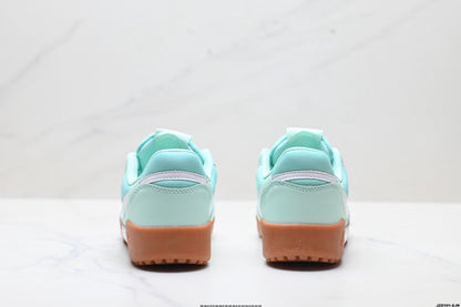 Nike Terra Manta Sneakers in Aqua and Gum