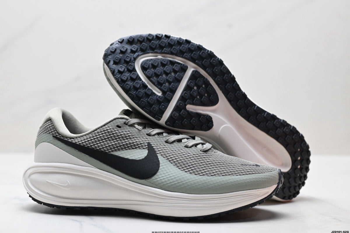 Nike Revolution 8 Running Shoes in Gray