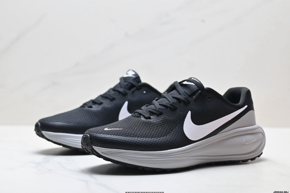 Nike Revolution 8 Black Running Shoes